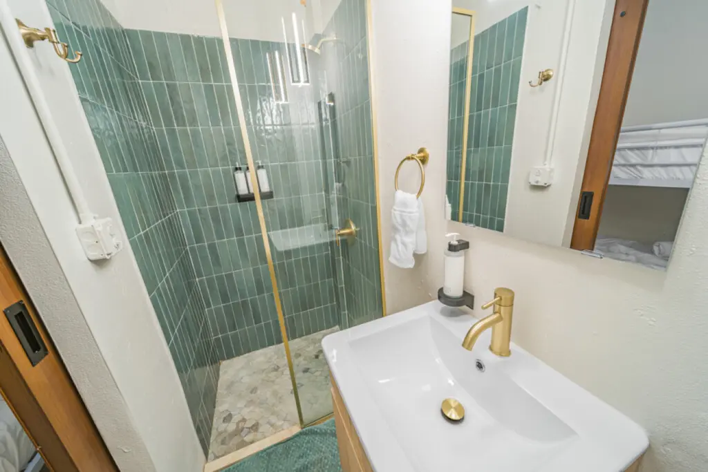 147236 378589 KxUW dHRpdsFkiFsISJiEpW0sMMNtczHzNEQTKhgGjw 683a7d2660f5f.jpg