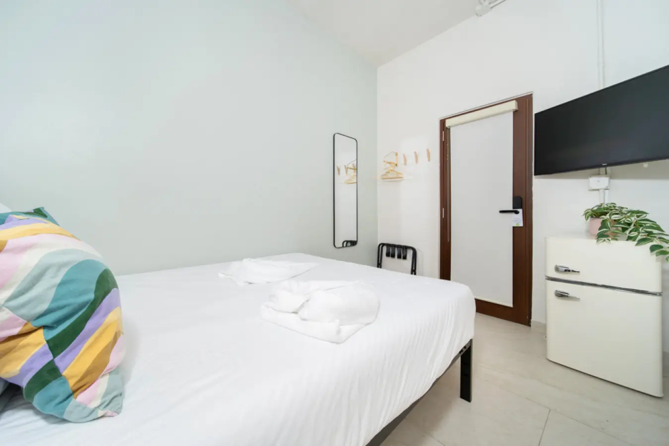 147236 378593 us10q0liBvpODa CNwIEoIrKcTKuwqkBLy4Y85Max Q 68331df3a56ed.jpg